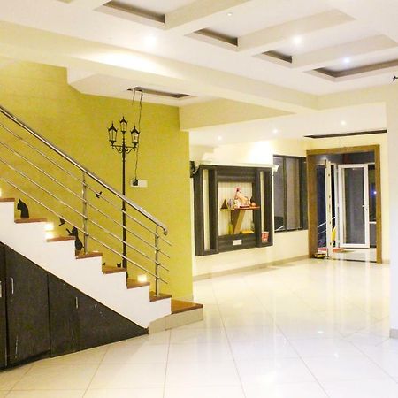 Golden Valley Resort มหาบาเลชวาร์ ภายนอก รูปภาพ